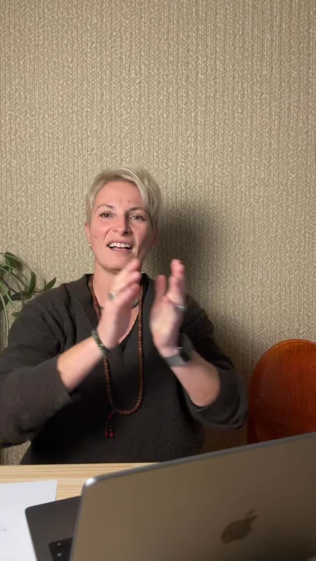 Ce soir, webinaires sur l’EMDR et les soins énergétiques à distance.
Ce Webinaire est réservé à mes étudiantes Henova, qui est une méthode regroupant de nombreuses techniques pour le physique, le psychique et l’énergétique. 
Avec la méthode Henova, vous apprenez des techniques de manipulation simples pour répondre à des douleurs physiques, vous apprenez l’hypnose, la PNL, l’emdr, la bioénergie, le magnétisme et les soins à distance.
Parce que c’est en étant un thérapeute complet qu’on peut vraiment être impactant auprès des personnes qu’on accompagne.

#développementpersonnel #bienêtre #formationthérapeute